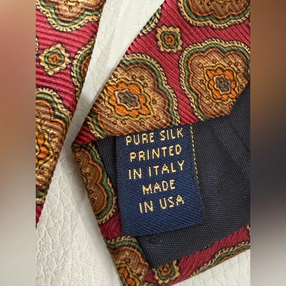 Brooks Brothers Makers Designer Necktie Burgundy Geometric Silk Made USA Italy